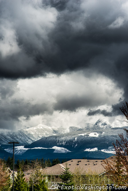 西雅图照片 | 从斯诺夸尔米镇观卡斯卡德山脉