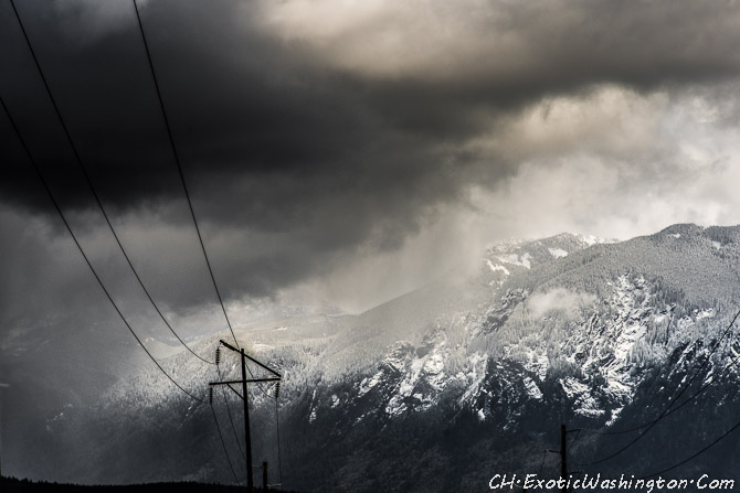 西雅图照片 | 从斯诺夸尔米镇观卡斯卡德山脉
